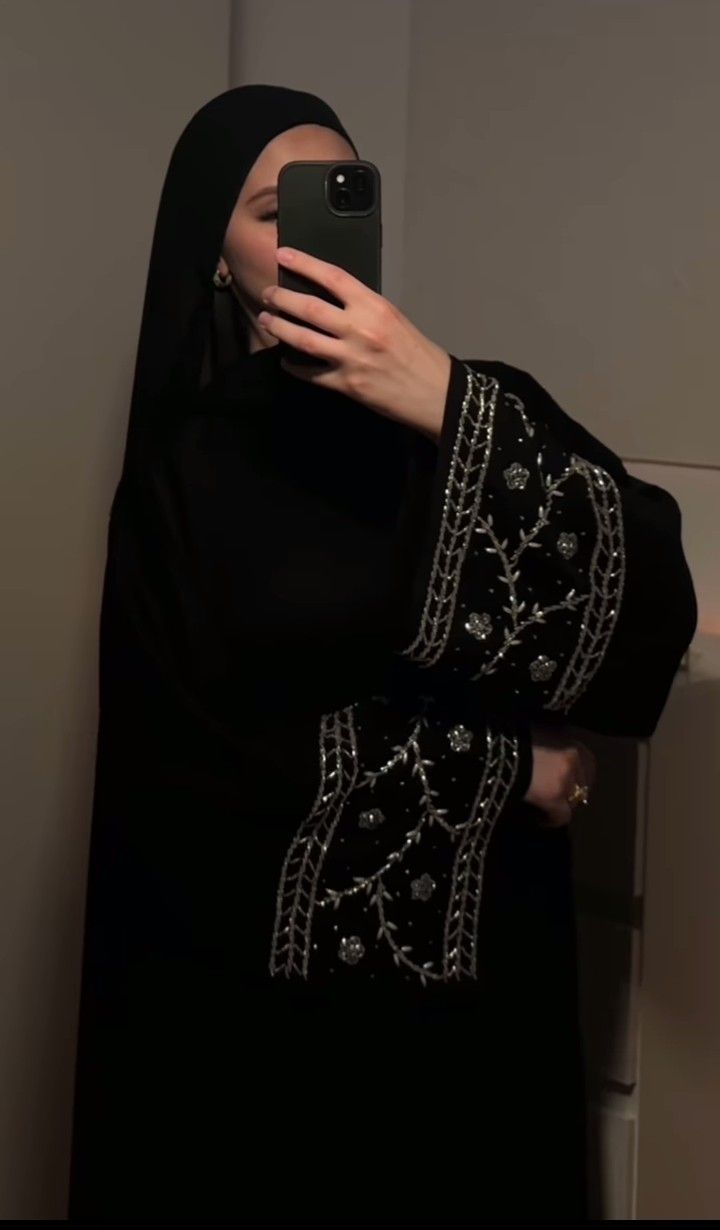 Elegant Abaya